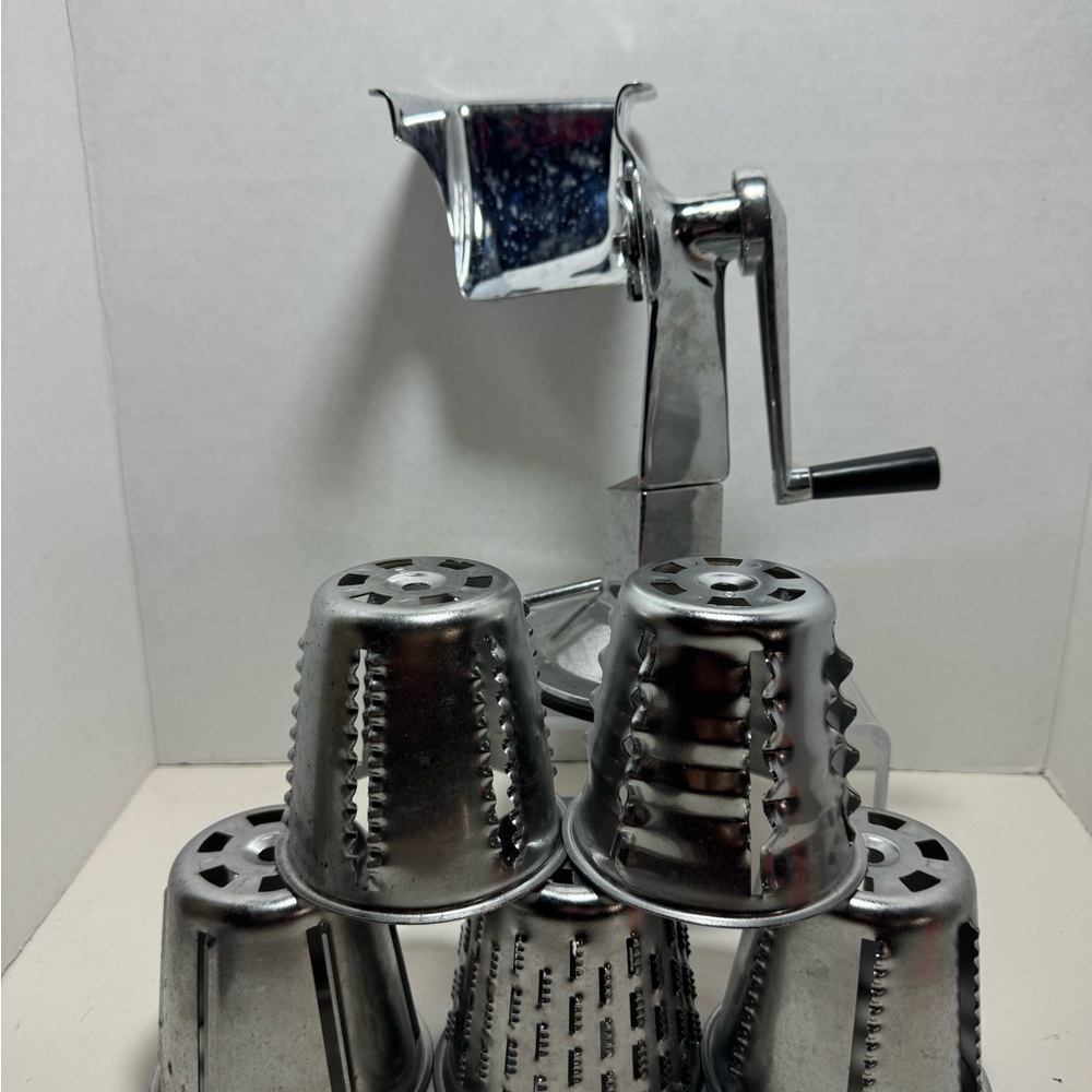 Vtg King Kutter food vegetable manual cutter food processor W/5 Cones